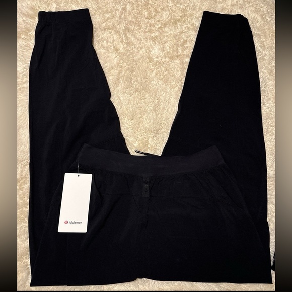Lululemon License To Train HR Pant Size 8/Black - Picture 9 of 10